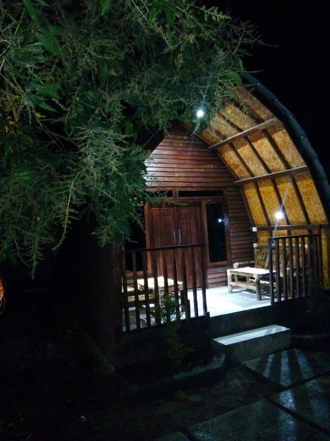 Bale Hostel Kuta  Exterior photo