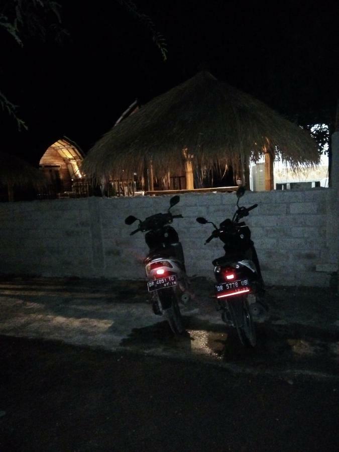 Bale Hostel Kuta  Exterior photo
